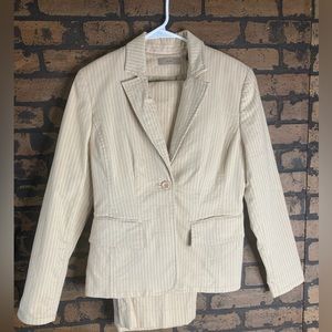 I.E 2 Piece Pin Striped Suit•Size 6•Used
